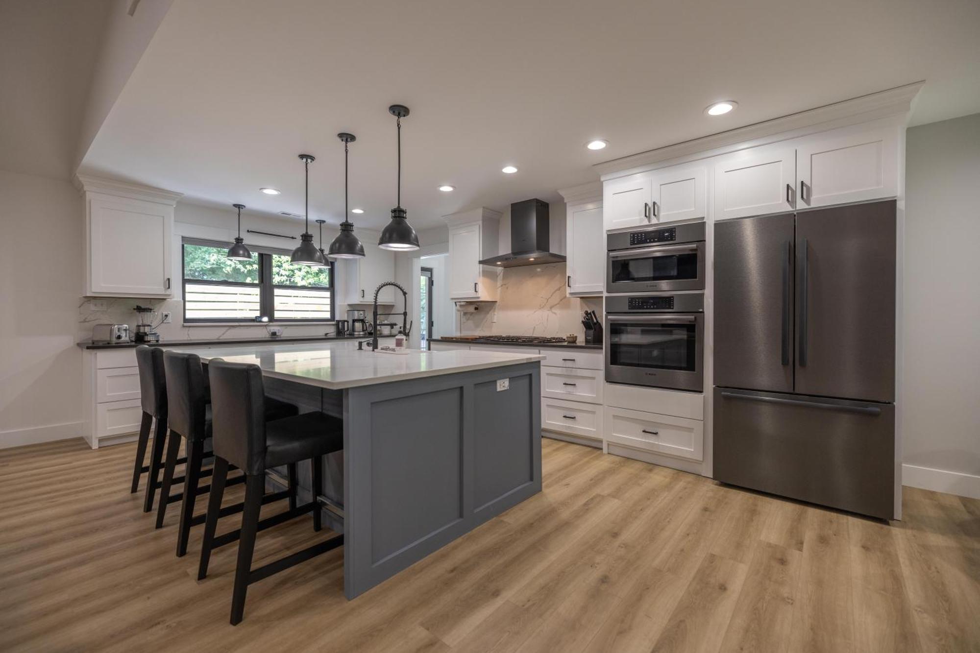 阿什维尔Mid-Century Modern Impeccable Remodel With Hot Tub别墅 外观 照片